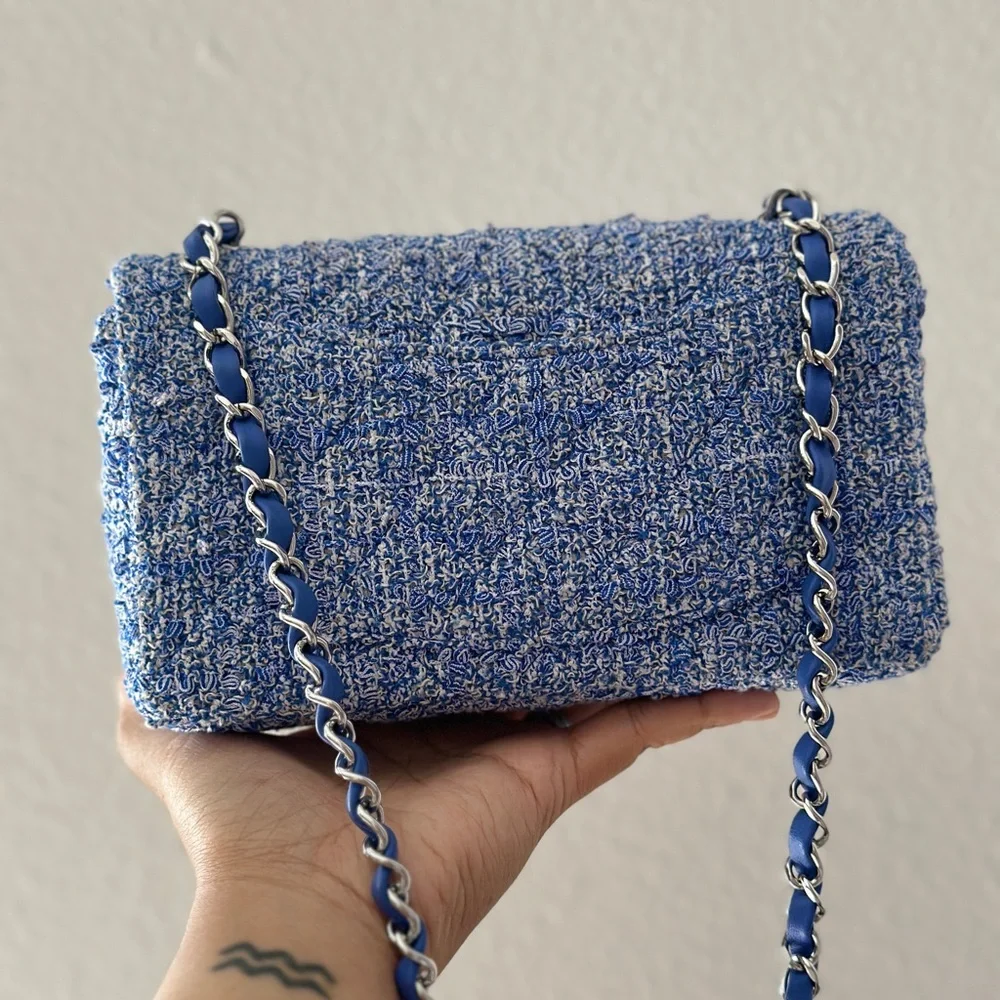 CHANEL CLASSIC MINI RECTANGULAR IN BLUE & WHITE TWEED - Picture 9 of 9